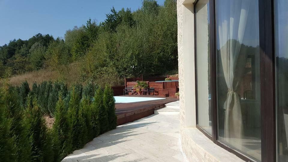 Pensiunea Medeea Hotel Pestis Екстериор снимка